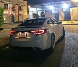 هيونداي أزيرا